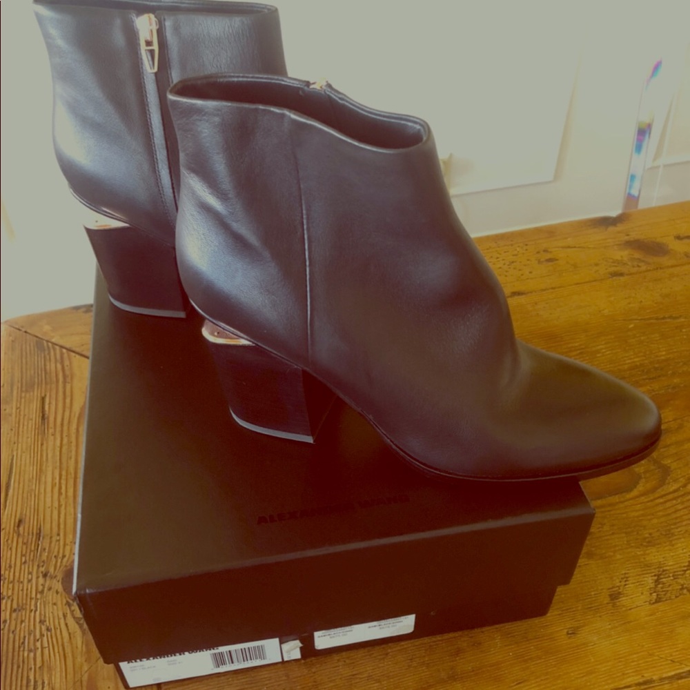 ALEXANDER WANG
'Gabi' ankle boots